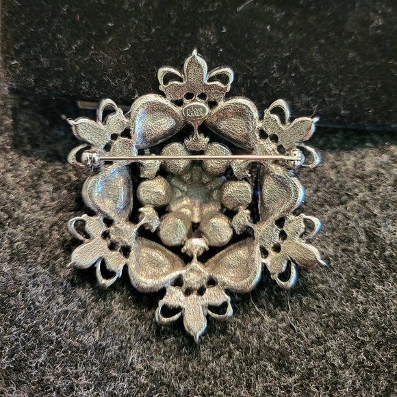 Joan Rivers Silver Dome Brooch w/ Purple, Clear Rhinestones and Faux Pearls - Picture 5 of 6